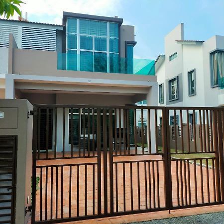 Casuarina Sea Breeze Desaru Apartment Bagian luar foto